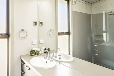 Ecocrackenback 19 'Sustainable Chalet Close To The Slopes.' - Sydneys Hotel 6