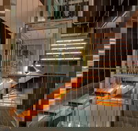 Luxe Haus - Sydneys Hotel