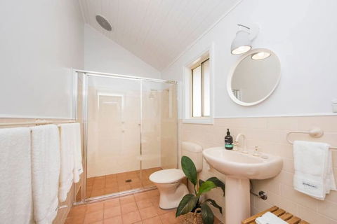 Peppertree Hill Luxury Farm Accomodation - Sydneys Hotel 6