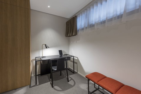 SKYE Suites Sydney - Sydneys Hotel 6