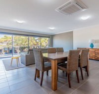 Thompson Avenue Apartments No.2 - Sydneys Hotel