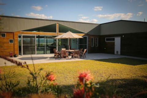 Pindara - Sydneys Hotel 0