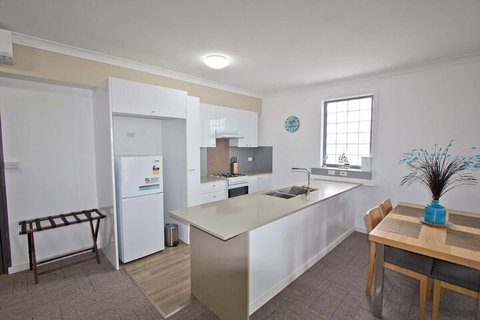 Morisset Serviced Apartments - Sydneys Hotel 5