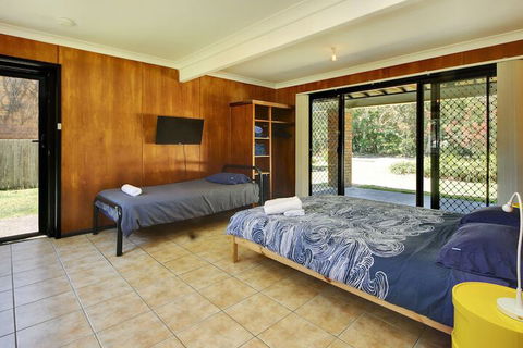 Ammaboolah At Hat Head - Sydneys Hotel 1