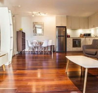 Spacious One Bedder in Potts Point - Sydneys Hotel