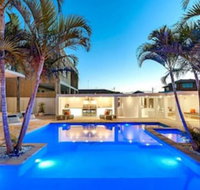 Luxurious Resort Living House - Sydneys Hotel