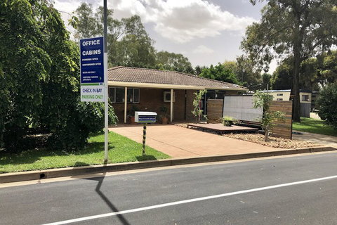 BIG4 Wagga Wagga Holiday Park - Sydneys Hotel 2