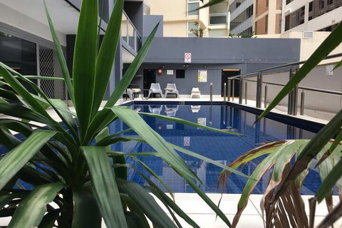 Midtown Darling Harbour - Sydneys Hotel 1