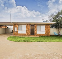 Echuca Moama Holiday Accommodation 3 - Sydneys Hotel