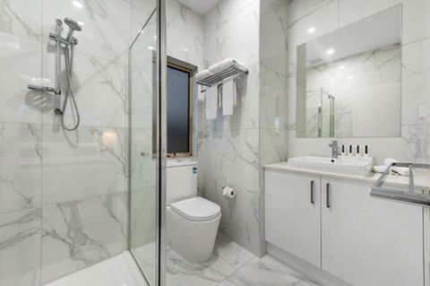 Melbourne Airport Motel - Sydneys Hotel 0