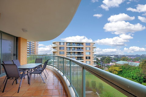 810 At The Plaza - Sydneys Hotel 1