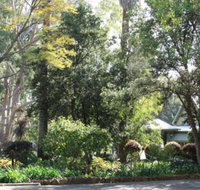 Two sisters Chalets - Sydneys Hotel