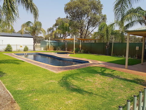 CluBarham Golf Resort - Sydneys Hotel 1