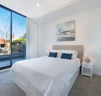 Luxury Terrace a Peaceful Yet Convenient Location - Sydneys Hotel