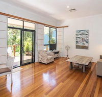 Nature Retreat - Sydneys Hotel