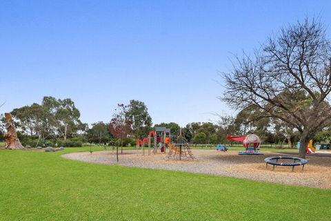 Adelaide Style Accommodation Near City - Sydneys Hotel 6