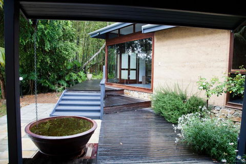 Anagama House & Studio - Sydneys Hotel 6
