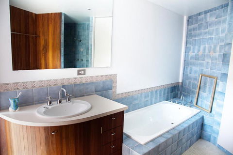 Anagama House & Studio - Sydneys Hotel 3