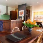 Anagama House & Studio - Sydneys Hotel 0