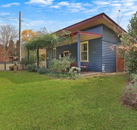 Blue Wren Cottage 3 Bedroom 2 Bath - Sydneys Hotel