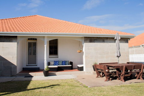 Norah Head Lighthouse - Sydneys Hotel 2