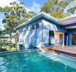 Akama - Sydneys Hotel