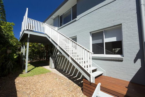 Fyne Shores - Sydneys Hotel 2