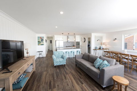 Fyne Shores - Sydneys Hotel 7