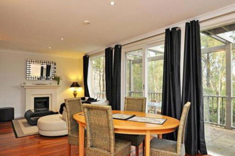 Villa Executive 2br Valley Views Resort Condo Located Within Cypress Lakes Resort (nothing Is More Central) - Sydneys Hotel 1