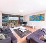 Sandbar Unit 402 1 3 Head Street - Sydneys Hotel