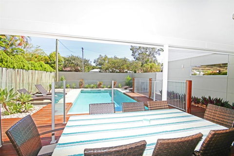 22 Sorrento Avenue Coolum Beach Linen Supplied PET FRIENDLY 500 BOND - Sydneys Hotel 6