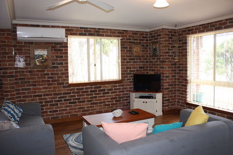 Birchgrove Terrace Unit 6 - Sydneys Hotel 4