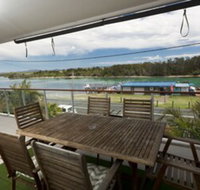 Waterline 202 - Sydneys Hotel