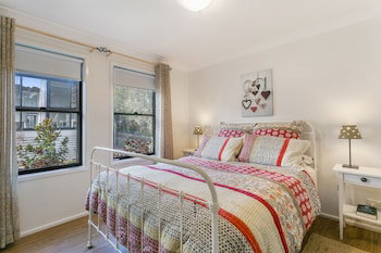 Sunnyside - Sydneys Hotel 0