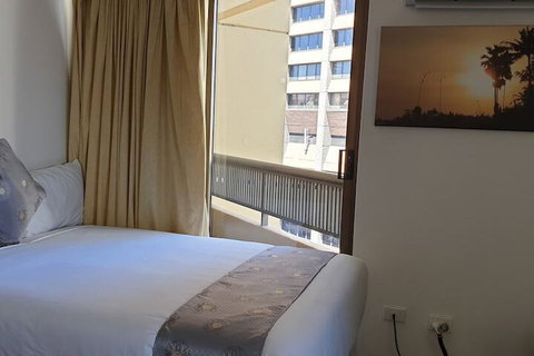 Sydney Hyde Park Paxsafe Apartments - Sydneys Hotel 5