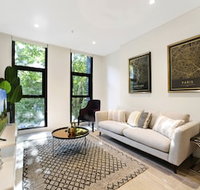 Luxury Style Walking to Darling Harbour QVB  ICC - Sydneys Hotel