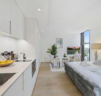 Luxury Home Hidden in the Urban Oasis - Sydneys Hotel