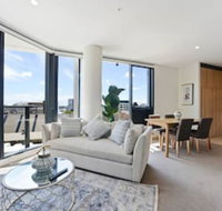 Modern Ultra Clean in the Heart of Convenience - Sydneys Hotel