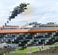 West Beach Lagoon 221 - Stylish Apartment - Sydneys Hotel