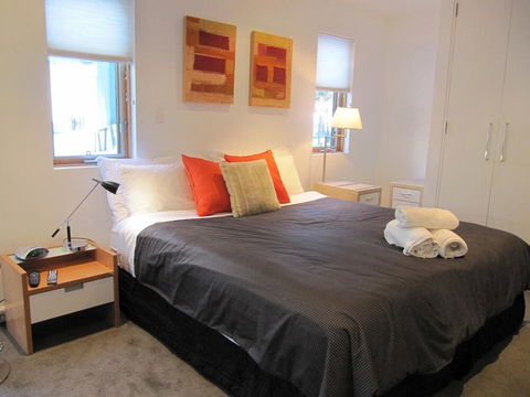 Powder 2 - Sydneys Hotel 6