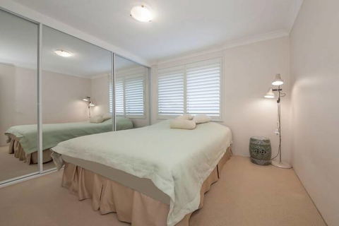 Kamilaroi Unit 6, 58-60 Magnus Street - Sydneys Hotel 2