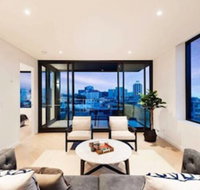 Brand New Lux Water View 3bd with Parking - Sydneys Hotel