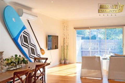 AUJOY 4 Bed Townhouse Glen Waverley - Sydneys Hotel 0