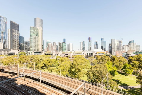 Leila, 1BDR Melbourne Apartment - Sydneys Hotel 4