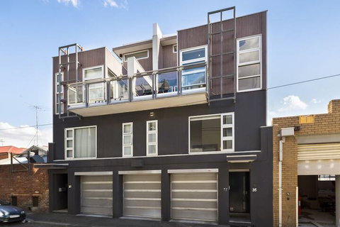 Hotham, 2BDR North Melbourne Apartment - Sydneys Hotel 1