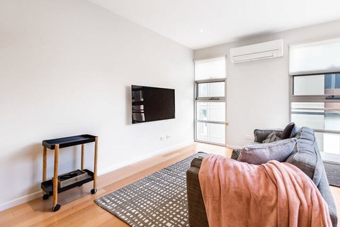 Hotham, 2BDR North Melbourne Apartment - Sydneys Hotel 6