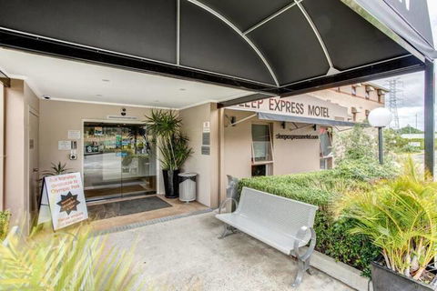 Arena Hotel - Sydneys Hotel 1