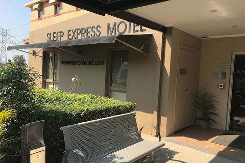 Arena Hotel - Sydneys Hotel 2
