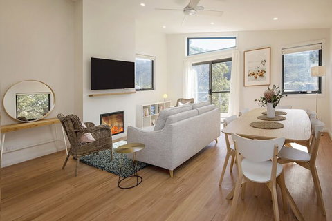 Grasmere Chalet - Sydneys Hotel 3
