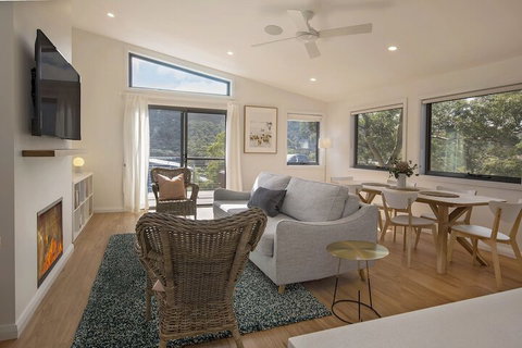 Grasmere Chalet - Sydneys Hotel 6